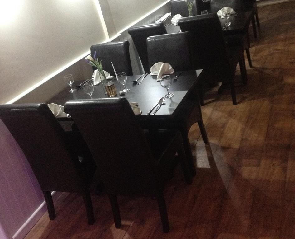 Zara Continental Hotel Langholm Екстер'єр фото